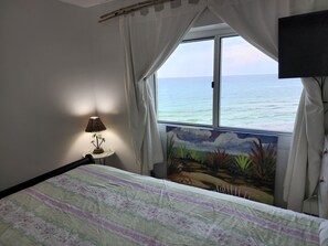 3 chambres, fer et planche à repasser, Wi-Fi, draps fournis