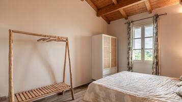 2 habitaciones, wifi gratis y ropa de cama