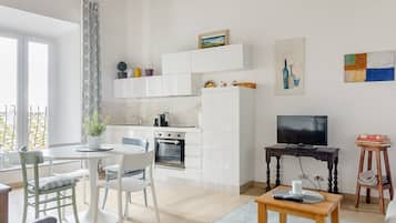 テレビ、ステレオ