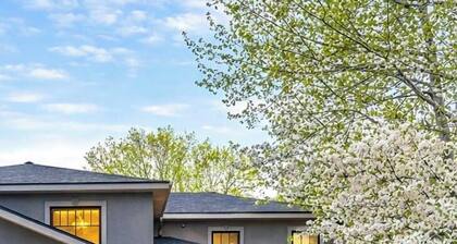 4 BR-7 Bed-Durango Dream House-Incredible Mountain/Golf Views w/ Chefâs Kitchen