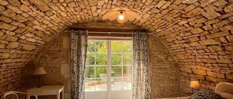 5 bedrooms, free WiFi