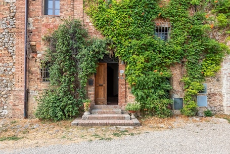 外観の詳細. La Rugiada – Farm Stay with View of Siena