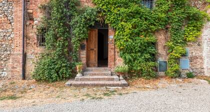 La Rugiada – Farm Stay with View of Siena