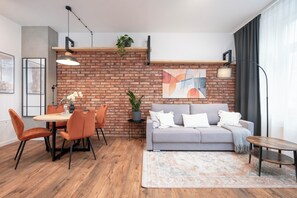 TV - Urban Nest Rustic Superior Apartment (Katowice)