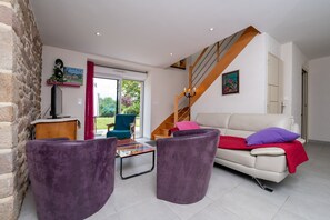 Télévision, table de tennis de table