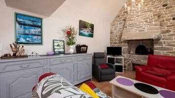 电视、乒乓球、立体声音响