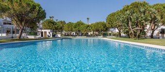 Appartement 'Brisa De La Barrosa' met Gedeeld Zwembad, Privé Terras en Airconditioning