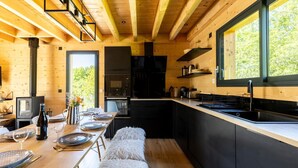 Coffee/tea maker, fridge, microwave, oven - Chalet le Basalte - MUROL (MUROL)