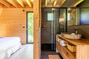 3 bedrooms, free WiFi