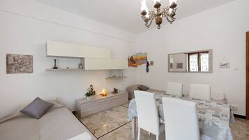 1 camera, Wi-Fi gratuito, lenzuola