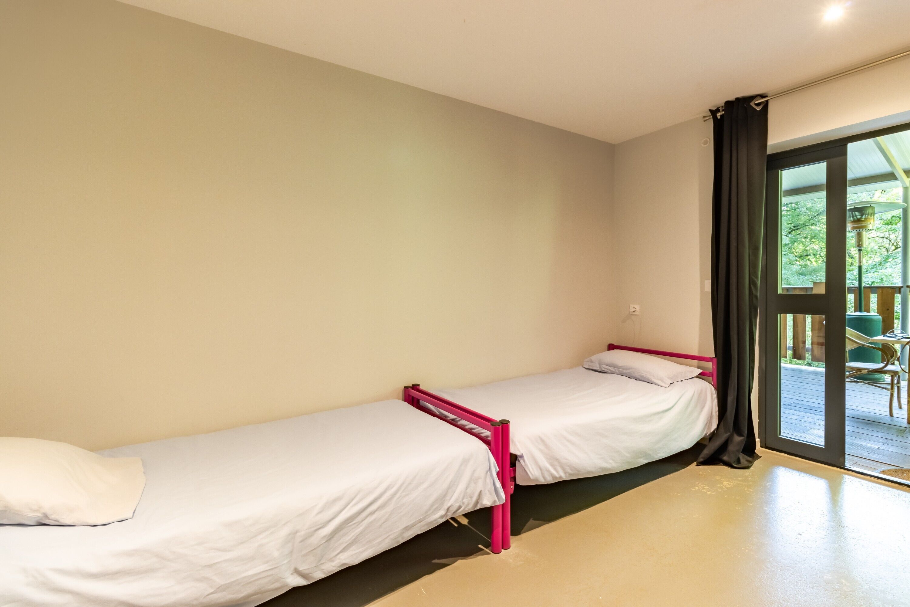 5 habitaciones, ropa de cama y acceso para silla de ruedas 