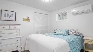 2 sovrum, skrivbord, gratis wi-fi och sängkläder