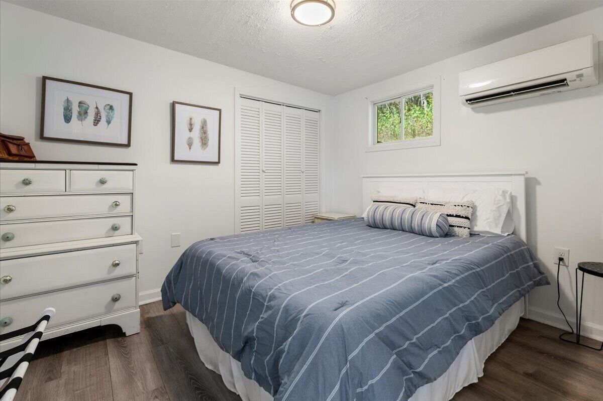 2 dormitorios, escritorio, wifi gratis y ropa de cama