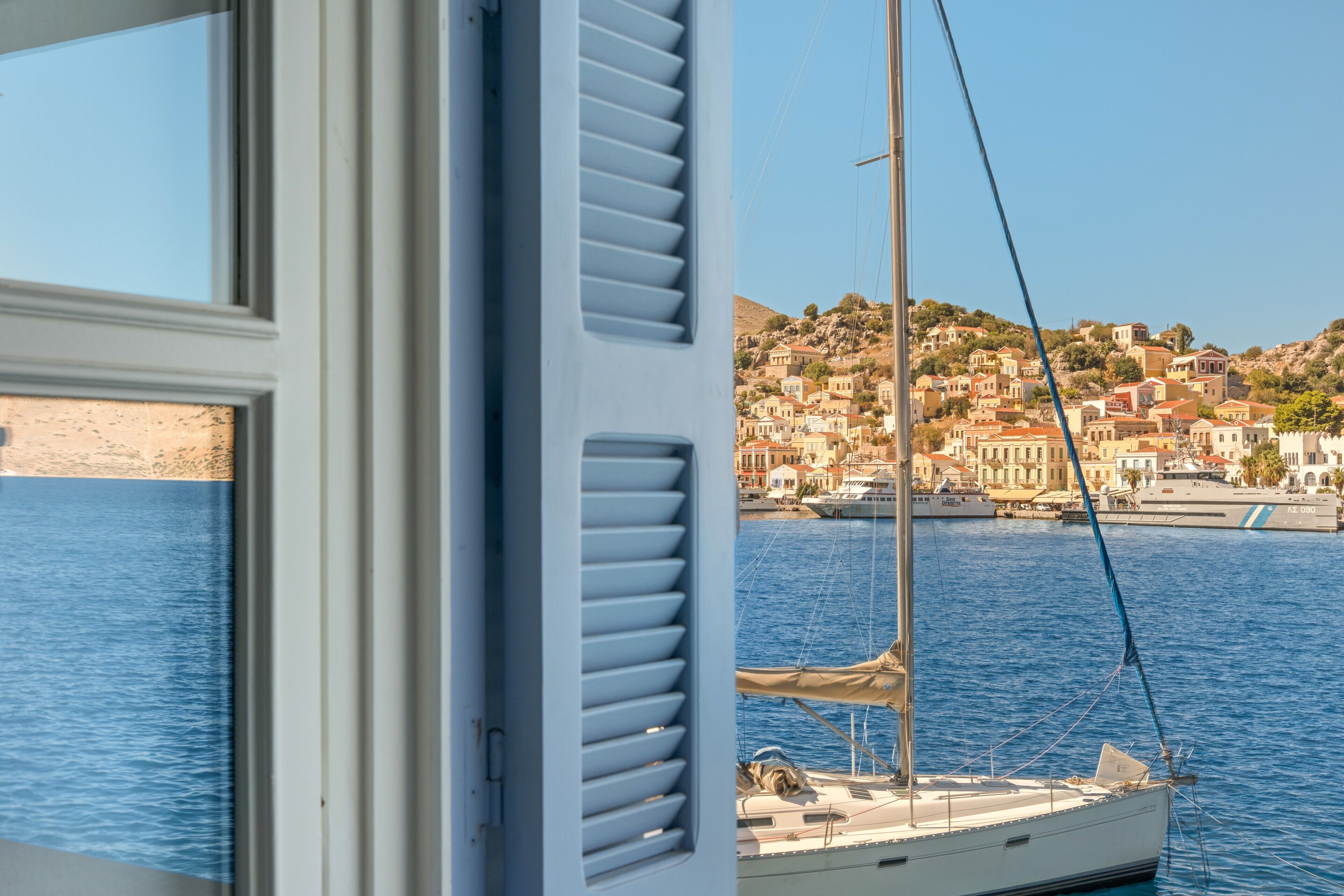 المنشأة من الداخل