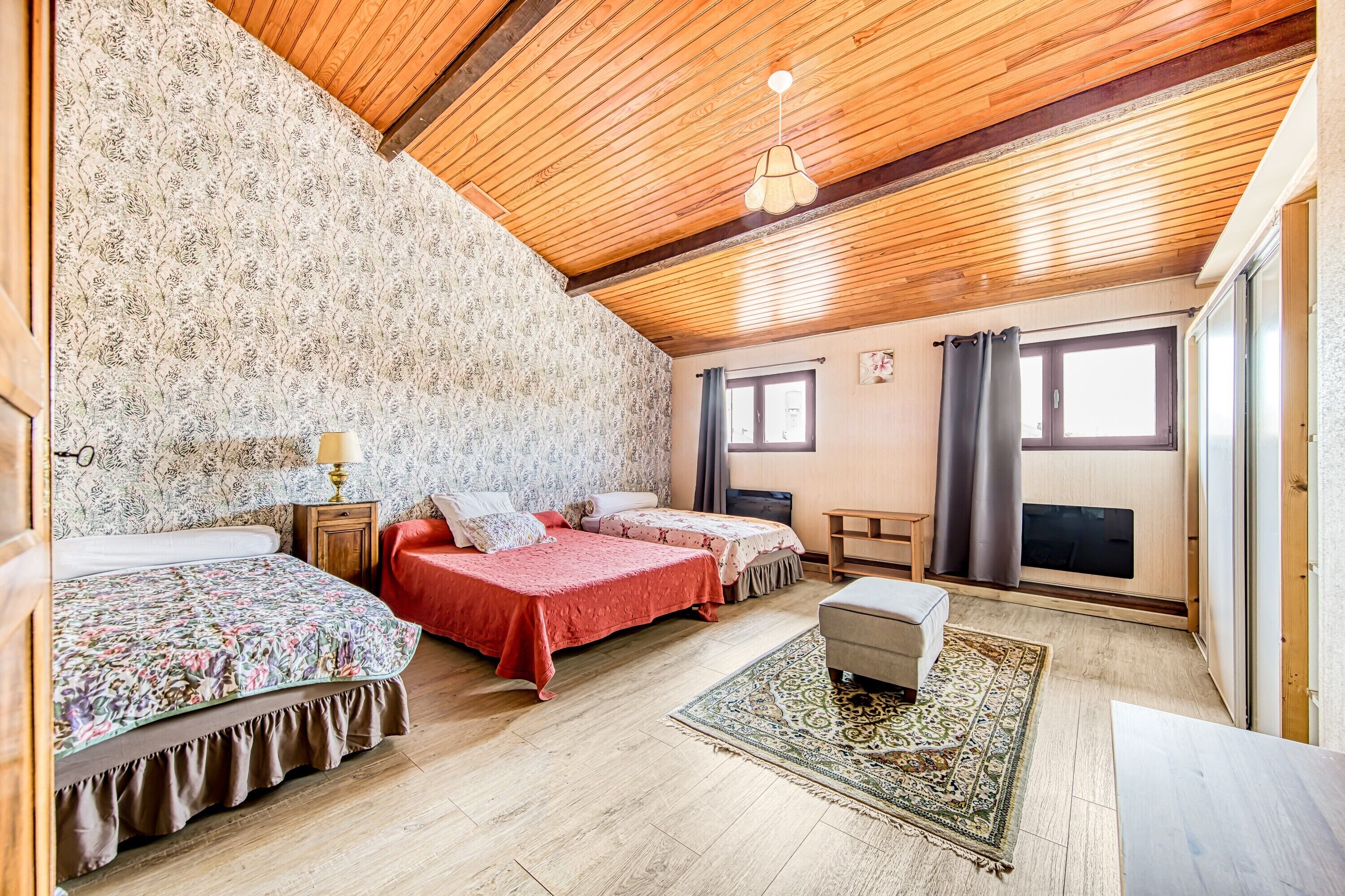 3 soveværelser, strygejern/strygebræt, sengetøj