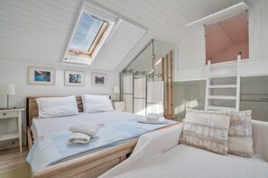 2 chambres, fer et planche à repasser, Wi-Fi gratuit, draps fournis