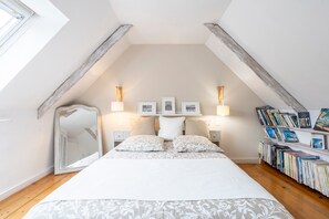 4 bedrooms, free WiFi, bed sheets