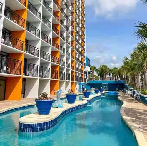 Sun & Sand @ the Landmark Resort