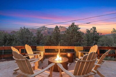Luxurious Sedona Demir Suite 201: 2 Bedrooms, Perfect in Uptown Sedona!