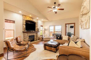 Smart TV, fireplace, ping pong