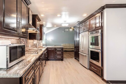 House in Little Saigon Bellaire