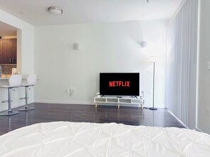 1 室のベッドルーム、WiFi、車椅子でアクセスできる設備