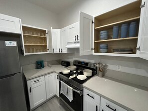 Private kitchen - Downtown Commons Luxury Loft (Sacramento)