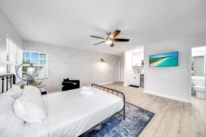 1 chambre, fer et planche à repasser, Wi-Fi gratuit