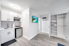 Fridge, microwave, coffee/tea maker, toaster