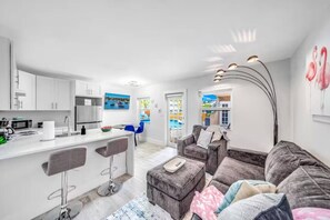 Smart TV - Tropical Paradise + POOL & PATIO (Fort Lauderdale)