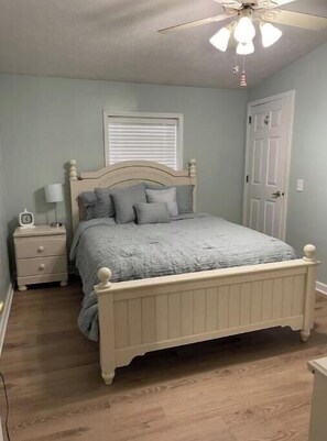 3 habitaciones, tabla de planchar con plancha y wifi gratis