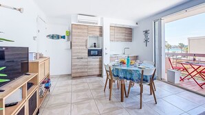 Unclassified image, 2 of 21, button - La Sirene by Interhome (Saint Cyr sur mer Les Lecques)