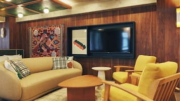 Superior Studio Suite | Living area