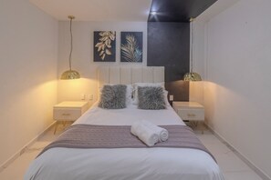 럭셔리 아파트, 시내 전망 | 2 개의 침실, 다리미/다리미판, 무료 WiFi