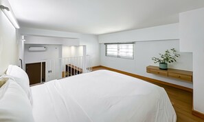 Studio panoramique | Draps italiens de Frette, literie de qualité, couette en duvet