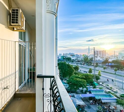 Golden Sun Apartments 7