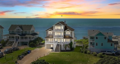 Waterfront Luxury, Private Pier, Gazebo, Resort Amenities & Panoramic Water Views