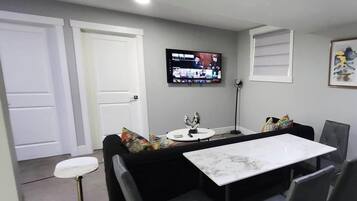 Smart TV, books