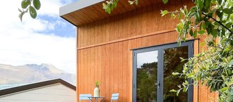 Ora° Retreat - Kereru Cabin - Lofted Lake Views