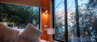 Ora° Retreat Tui Cabin Cozy Forest Escape