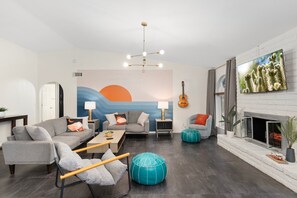 Smart TV, fireplace, offices