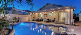 Sunny FREE Heated Pool & Lush backyard home