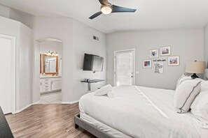 3 bedrooms, iron/ironing board, free WiFi, bed sheets
