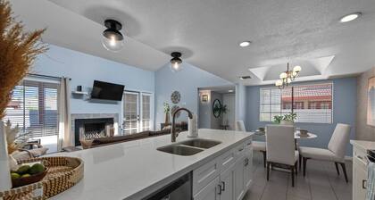 THE TEMPE Designer HOME! Pets stay FREE!