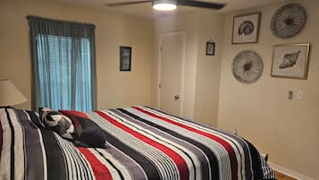 2 bedrooms, iron/ironing board, free WiFi, bed sheets