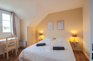 1 sovrum, strykjärn/strykbräda, wi-fi och sängkläder