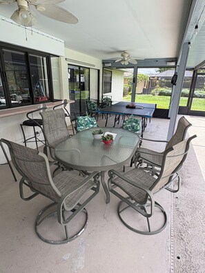 Outdoor dining