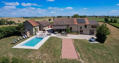 So Villa Molise au Blanc (71) - Heated pool - Sauna - 2h from Lyon - 30p.