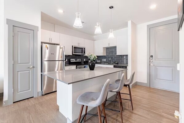 Microwave, oven, stovetop, dishwasher