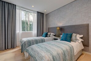 2 dormitorios, tabla de planchar con plancha, wifi gratis y ropa de cama